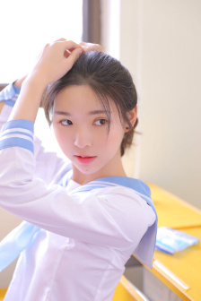 《浴室狂欢》李采潭在线观看